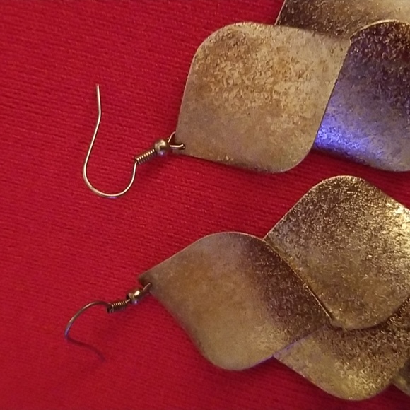 Gold Leaf Earrings - Picture 5 of 7